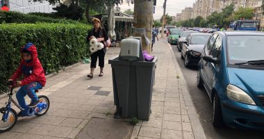 Lavoare urâte, folosite pe post de tomberon. "Mai lipsește un wc care să duhnească!" - 2