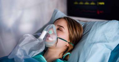 Luptă la limită în spitalele din Constanţa. Pacienţi seceraţi, cadre medicale din ce în ce mai puţine - 2