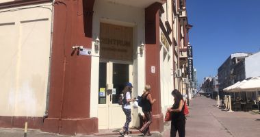 Hainele la mâna a doua, la mare căutare! La vânătoare de chilipiruri, în magazinele second hand - 2