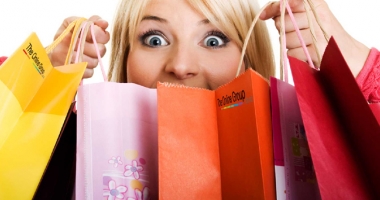 Stire din Social : Mall-urile virtuale, din ce în ce mai tentante pentru constănțeni
