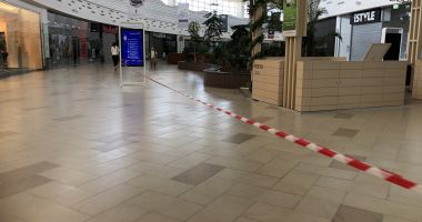 Constanța, fără shopping. Mall-urile închise și magazine din centru, de vânzare - 5