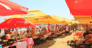 Lovitură pentru constănțeni și turiști: șezlonguri pe toate plajele reabilitate de pe litoral - 3