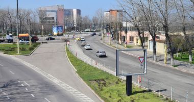 A început marea "spoială" a stațiunii Mamaia.  Când va începe adevărata curățenie și reabilitare? - 3