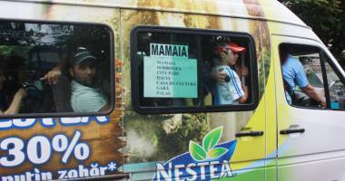 Alo, ANAF? Cine protejează din umbră afacerea cu microbuze maxi-taxi - 2