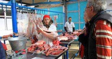 Constănțenii nu se înghesuie la miel. Cât costă să pui drob și friptură pe masa de Paște - 3