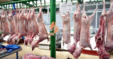Ce mâncăm de Paște. Miei de la țărani sau miei de hipermarket? - 2