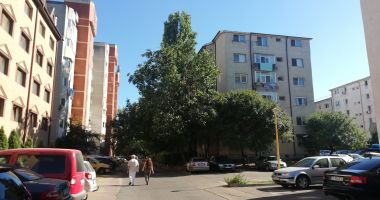 Cartiere duse la disperare! "Aerul este irespirabil, ne pun în pericol sănătatea copiilor!" - 5