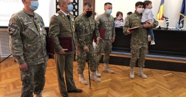 Maestrul Virgil Andriescu şi şase militari eroi, Cetăţeni de Onoare ai judeţului Constanţa - 2