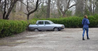 Ruine, bălării și maidane. "Jungla" din curtea Palatului Copiilor - 13