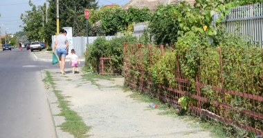 Cartierul Palazu Mare, locul unde se termină civilizația. "Plătim impozite mai mari decât la bloc, dar suntem nevoiți să trăim ca la bloc!" - 2