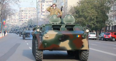 Paradă militară și torțe aprinse, de 1 Decembrie, la Constanța - 5