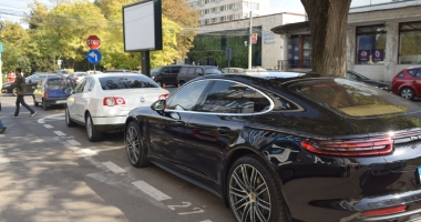 Constănțenii cer parcări în oraș. "Sunt terenuri care stau pârloagă, cu bălării cât casa! Cine să le amenajeze?" - 2