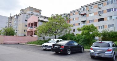 Trist. Constanța, orașul în care parcările devin… supermarketuri! - 4