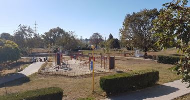 Parcul "plângerii" din cartierul Poarta 6. Terenul este revendicat, primăria nu face nimic pe el - 2