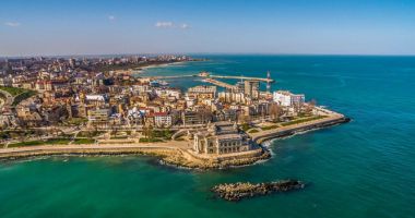 Stire din Social : Peninsula Constanței, de la romi și ruine, la cartier rezidențial