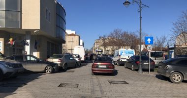 Stire din Social : Halal plimbare, fiecare circulă cum vrea! Din Zona Peninsulară, raliul mai lipsește