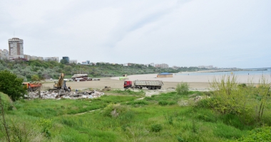 Plaja Modern intră în secolul XXI! Au fost dărâmate clădirile ceaușiste și a început reamenajarea zonei - 3