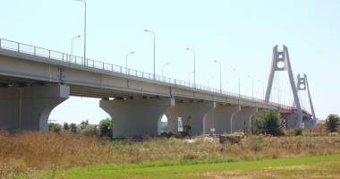 Cine face și ce tot desface, ziua-ntreagă, la podul nou de la Agigea - 3