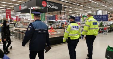 Stire din Eveniment : Poliţiştii, hotărâţi să protesteze. „Avem nevoie de fiecare dintre voi!”