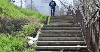 Portul Tomis, între ruine, buruieni și bărcuțe de lux - 7