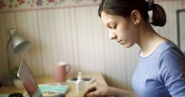Stire din Cultură-Educație : Simulare online a Evaluării Naționale, la Școala nr. 7 "Remus Opreanu"