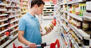 Stire din Social : Scăderea TVA la alimente. Cu ochii-n patru, să nu fim țepuiți!