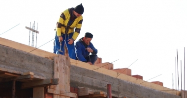 Stire din Social : Constanța - un oraș cu multe blocuri noi, dar proaste. Prima Casă se împiedică de "țepele" constructorilor