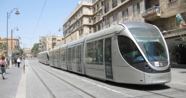 Stire din Social : Proiecte SF? Parcări Park&Ride, tramvaie ușoare și trotuare reabilitate în Constanța