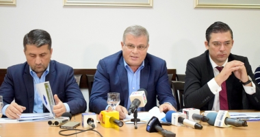 Stire din Social : RAJA modernizează rețeaua de apă și canalizare din tot județul. "În Constanța avem conducte de apă vechi de 90 de ani!"