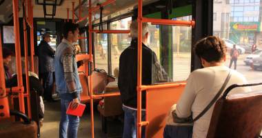 Povești de groază din autobuzele RATC. Călători sechestrați și copii intimidați de controlori zeloși - 2