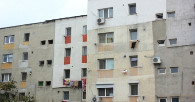 Reabilitarea termică și urâțirea Constanței. "Fiecare face ce vrea. Nu se respectă legea" - 3