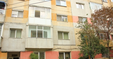 Reabilitarea termică și urâțirea Constanței. "Fiecare face ce vrea. Nu se respectă legea" - 5