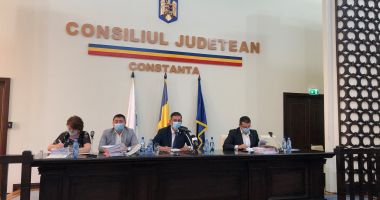 Şedinţă cu scântei la CJC. Reducerile la transportul public pentru elevi, în aer - 4