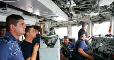 Stire din Eveniment : "Regele Ferdinand", în căutarea submarinelor,  la Mavi Balina 18