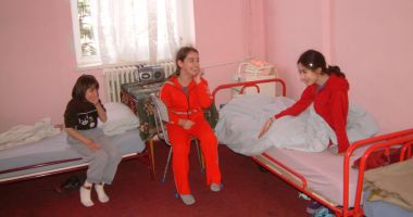 Secția de recuperare neuropsihomotorie copii, de la Sanatoriul Techirghiol,  în reabilitare - 4