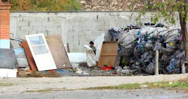 Stire din Social : Infernul din spatele Gării! Terorizați de o șatră de romi