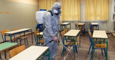 Elevii de-a VIII-a și a XII-a se întorc la școală! "Suntem pregătiți și dacă va veni un singur elev!" - 8