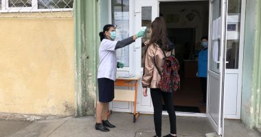 Școală în vremea pandemiei. "De examen mi-e teamă mai tare decât de coronavirus!" - 2