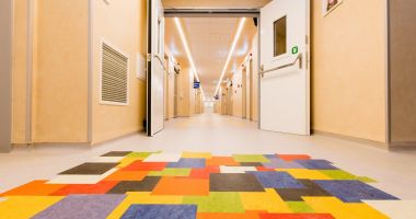 Stire din Social : O nouă șansă pentru prematuri și nou-născuți. Secția de Neonatologie, reabilitată, după 40 de ani