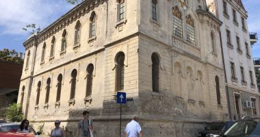 Stire din Social : Un munte de tristețe și un licăr de speranță pentru Sinagoga din Constanța