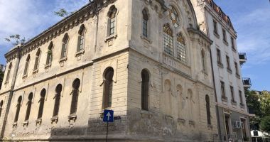 Un munte de tristețe și un licăr de speranță pentru Sinagoga din Constanța - 7