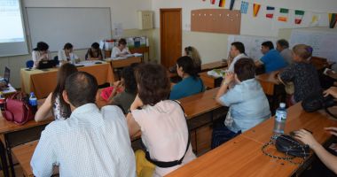 Stire din Social : Sindicatele din învățământ  execută silit Guvernul