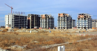 Fără blocuri în stațiunile turistice! "Au dispărut parcurile, totul este asfaltat" - 2