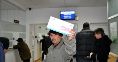 Stire din Social : Vin "scrisorile de dragoste" de la SPIT. Cât avem de plătit la taxele și impozitele locale