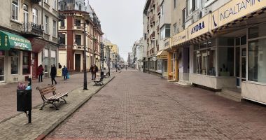 Case abandonate, afaceri ruinate, circul foamei - în buricul târgului - 11