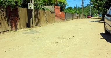 Gropi, praf și mulți nervi, în cele mai noi cartiere ale Constanței - 10