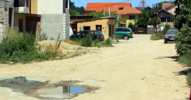 Gropi, praf și mulți nervi, în cele mai noi cartiere ale Constanței - 2