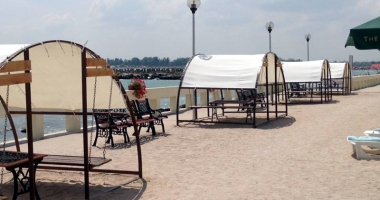 "Hotelurile din sudul litoralului sunt cu zece ani înaintea autorităților locale" - 8