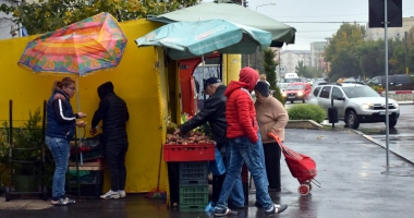 Bazarul de la colț de stradă. Constanța și civilizația - baba și mitraliera - 4