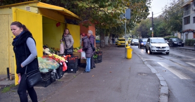 Bazarul de la colț de stradă. Constanța și civilizația - baba și mitraliera - 7